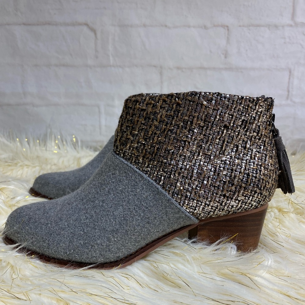 Toms Leila ankle booties size 7